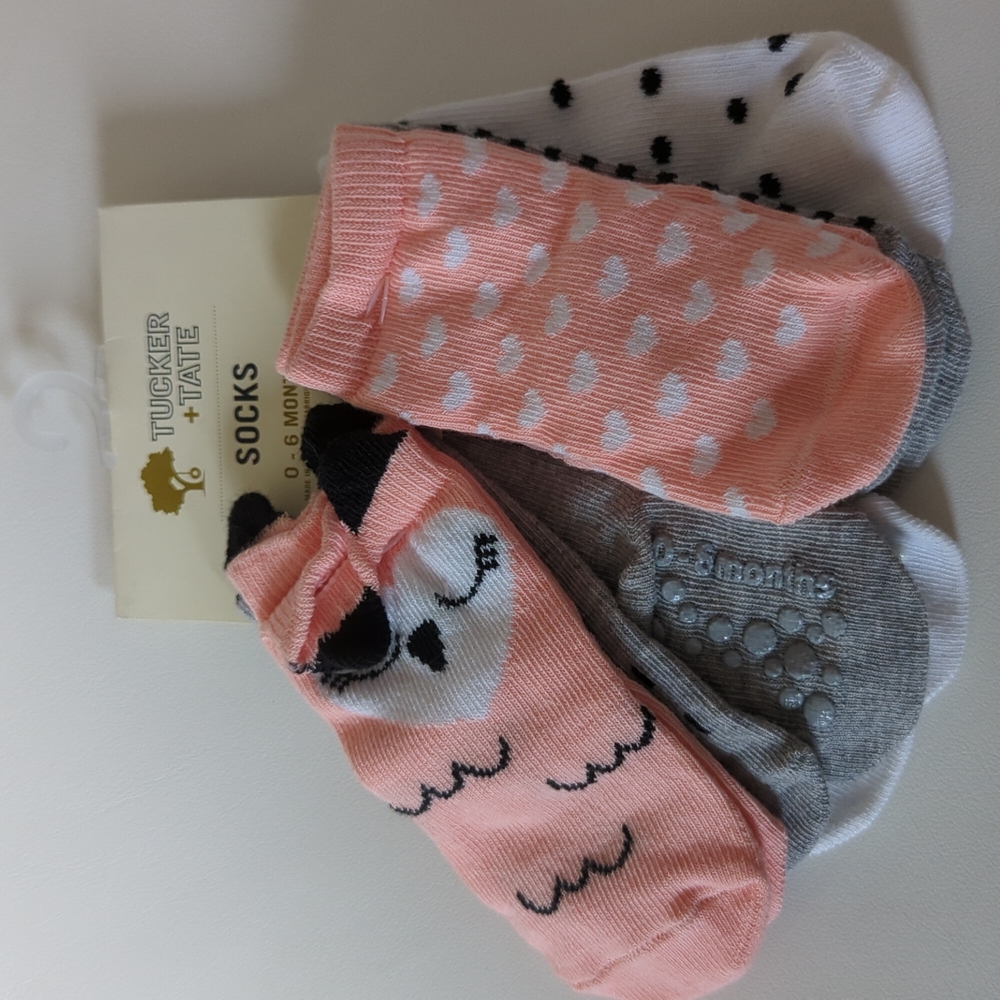 NWT baby socks